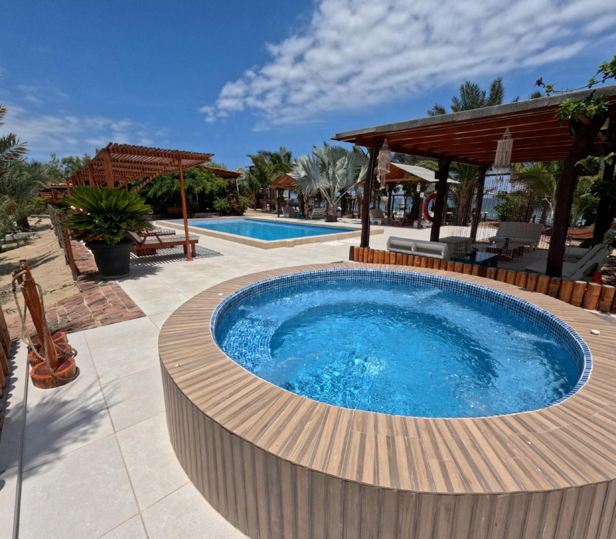Punta Del Norte Bungalows Canoas de Punta Sal Exterior photo